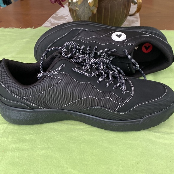 AIRWALK 10.5 sneakers - Picture 8 of 11